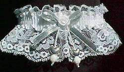 Silver Dbl Hearts Valentine Garter w/ Silver Metallic Bow on White Lace.