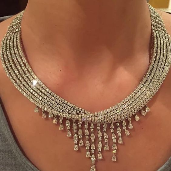 Gold Diamonds Necklace