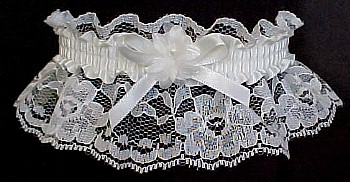 Toss Ivory Bridal Garter.