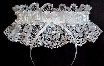 Ivory Toss Wedding Bridal Garter with Forget-Me-Not Flower. garders, garder