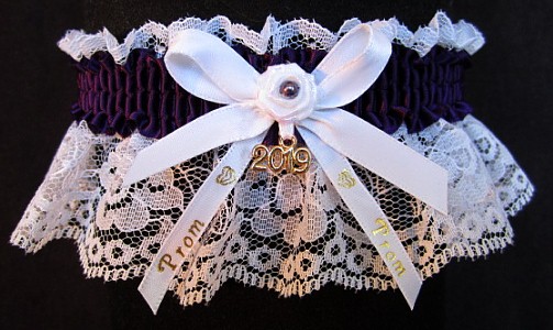 Pretty Prom Garter in Grappa with Imprint and Year Charm