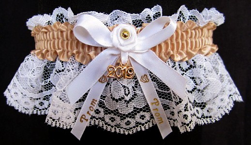 Pretty Prom Garter in Tan with Imprint and Year Charm