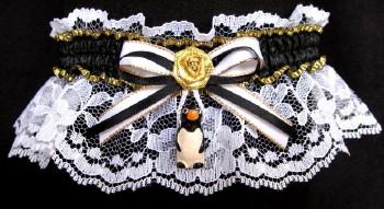 Penguin Garter in black and white. B&W Penguin Garter on white lace. garders, garder