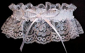 Matching Toss Garter w/ Forget-Me-Not Flower. Wedding Garter Bridal Garter on white lace. garter, garders, garder