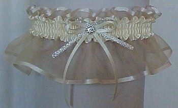 Ivory Sheer Bridal Garter - Wedding Garter - Prom Garter - Fashion Garter. garders, garder